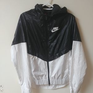 Nike windbreaker